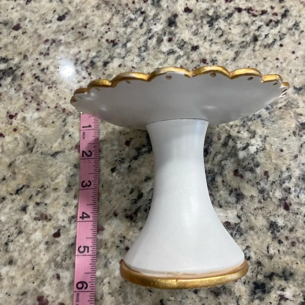 White with gold trim jewelry tray on stand earring holes Preowned GUC